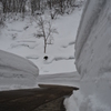 雪壁の向こうに