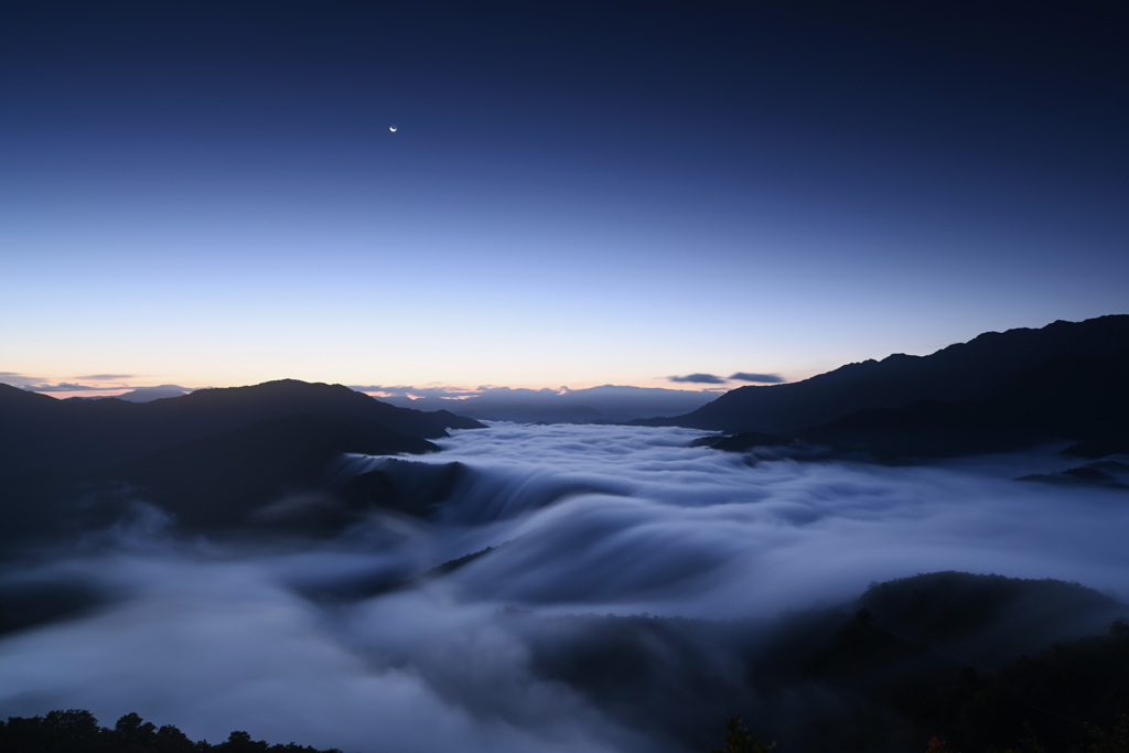 枝折峠の滝雲