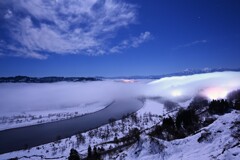 月明かりの風景