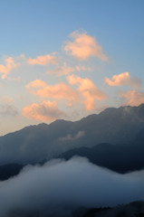 朝焼けの雲