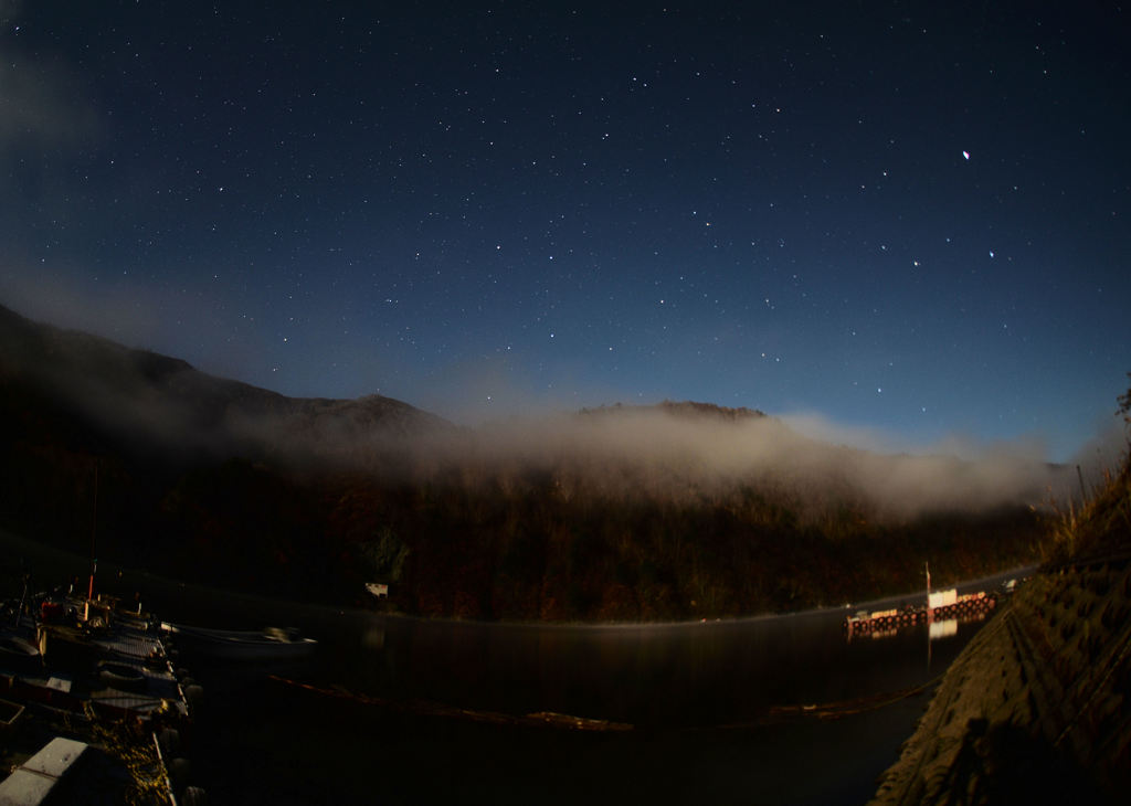 月明かりの銀山平