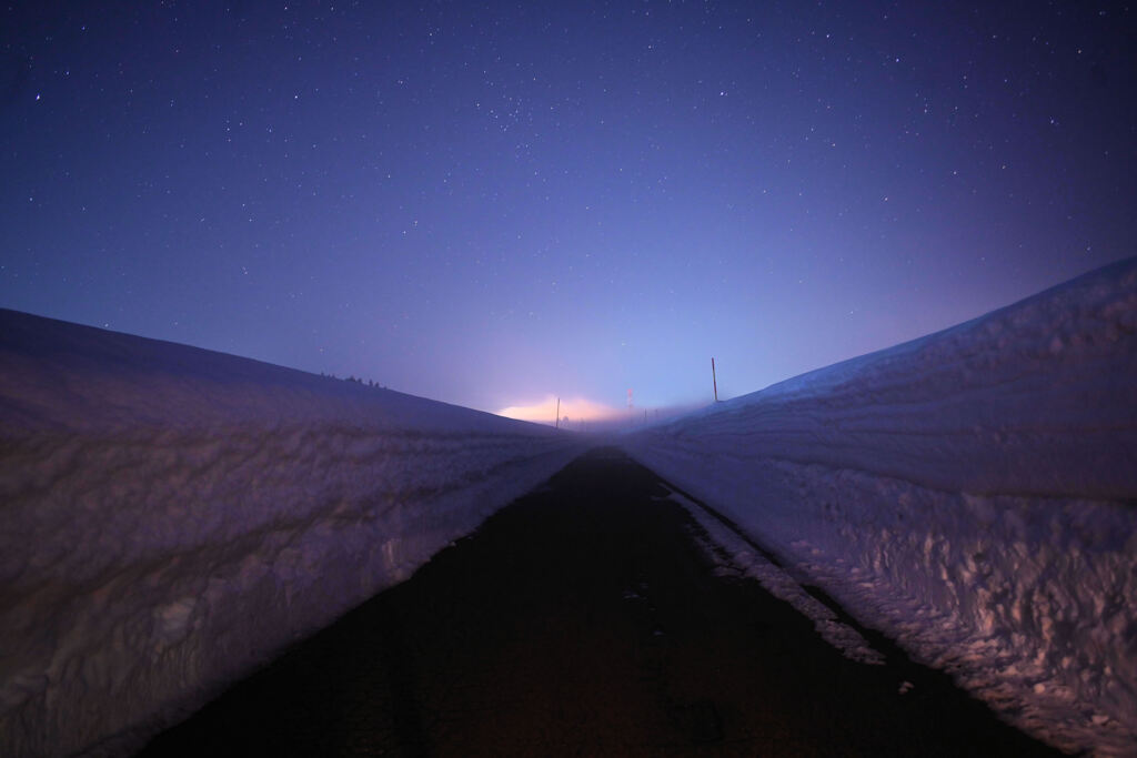 豪雪雪壁ロード