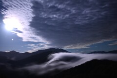 月明かりの絶景