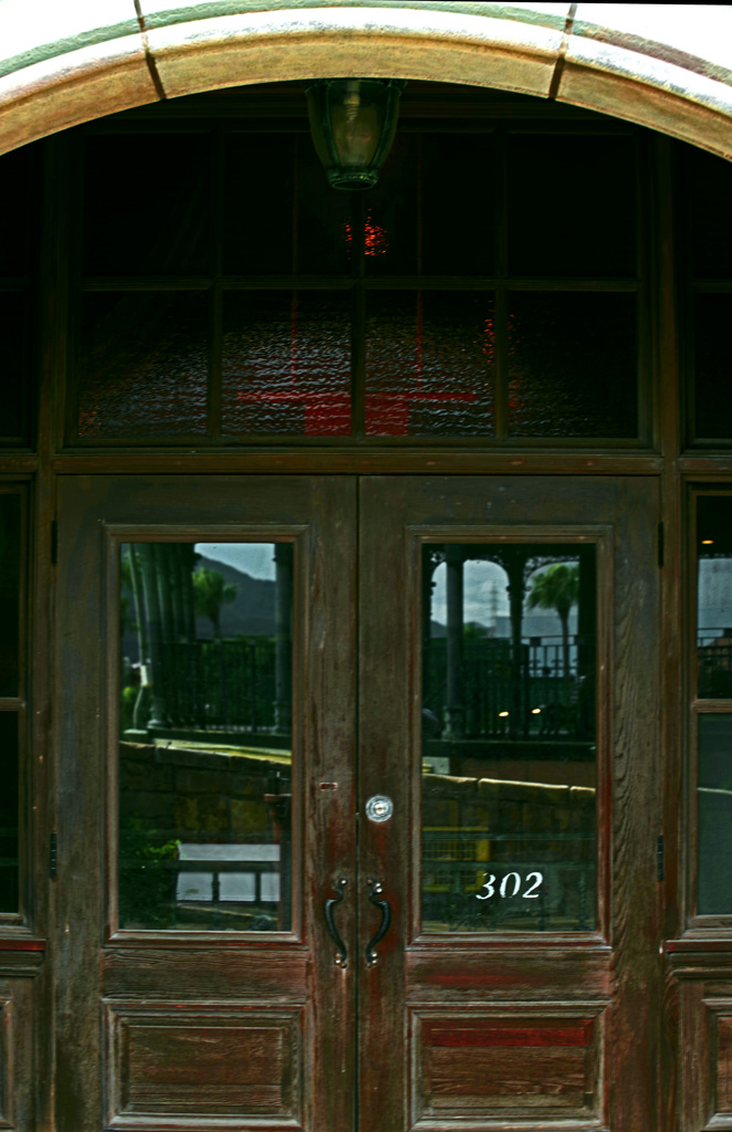 302番地の古い扉　IMGP9075zz