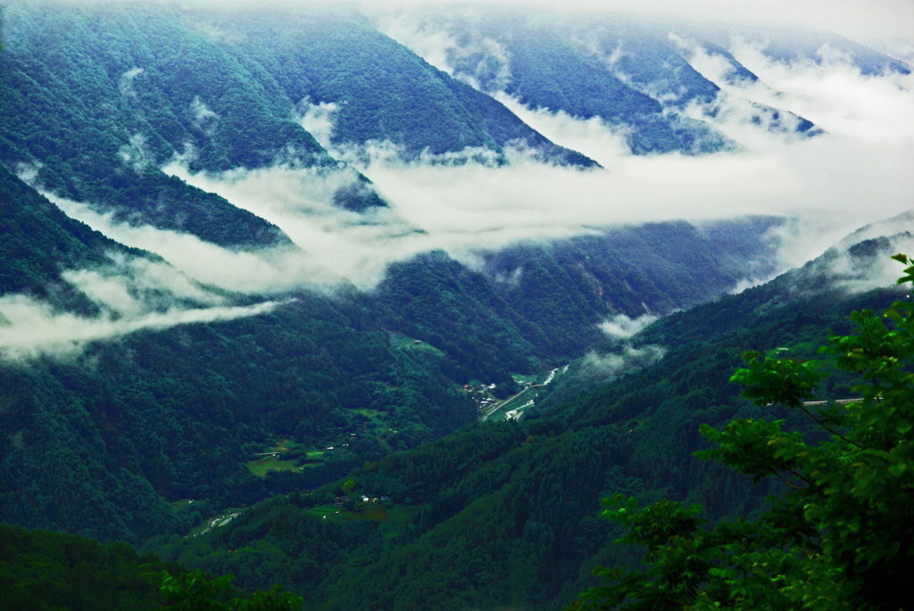 山峡を流れる雲　IMGP7823zzzz