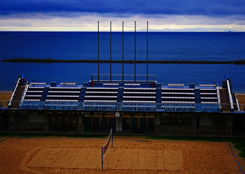 海を望む競技場　P1680140zz