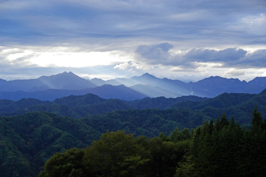 山の目覚め