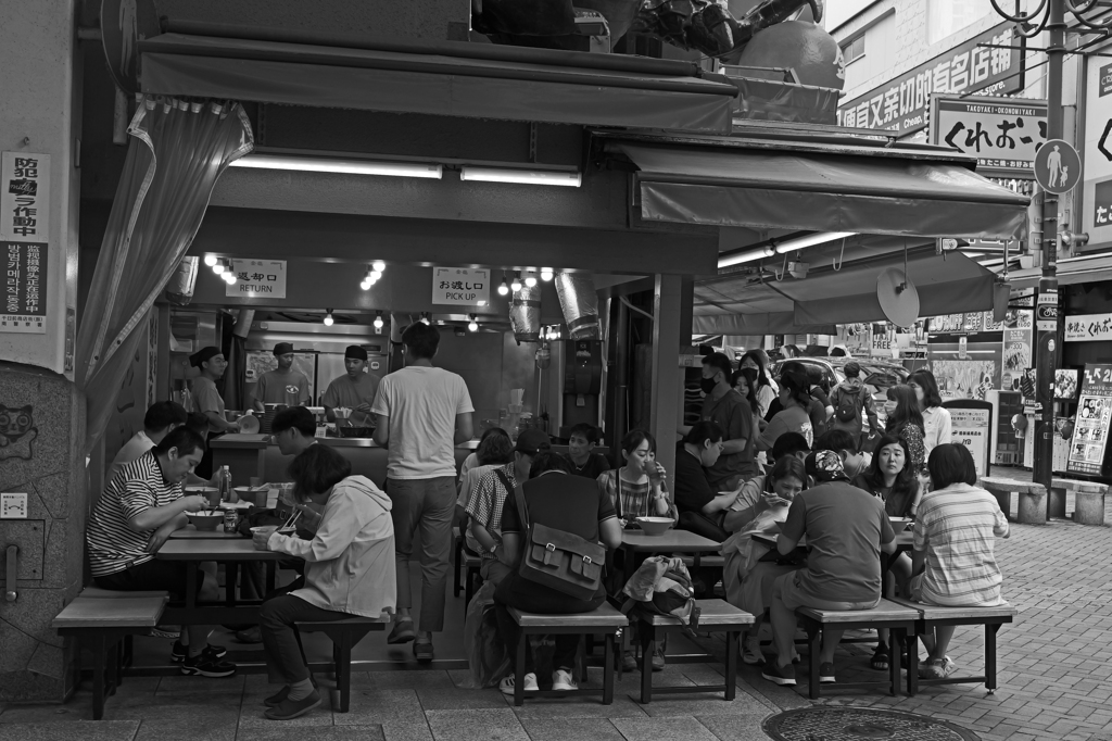 インバウンドに人気のラーメン店　P1086926zz