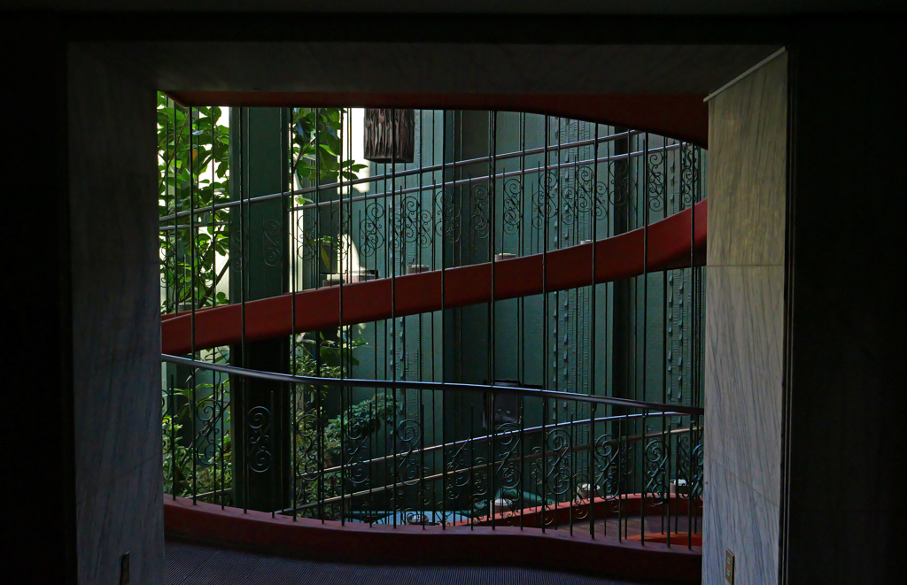 味ある螺旋階段   P1045150zz