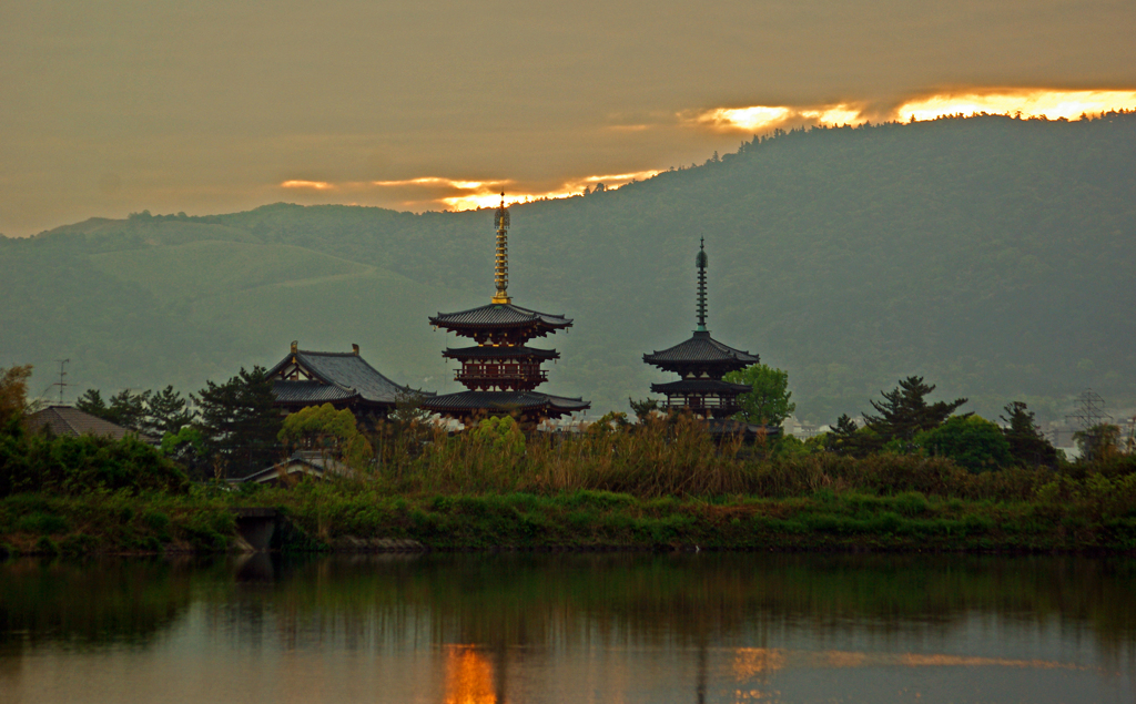 古刹 目覚める時　IMGP4165z