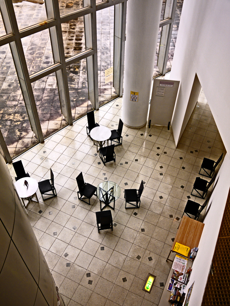 椅子のある風景　P1150079zz