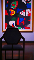 椅子と絵画　P1180011zz