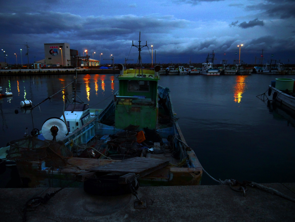 眠る漁港　P1490198zz