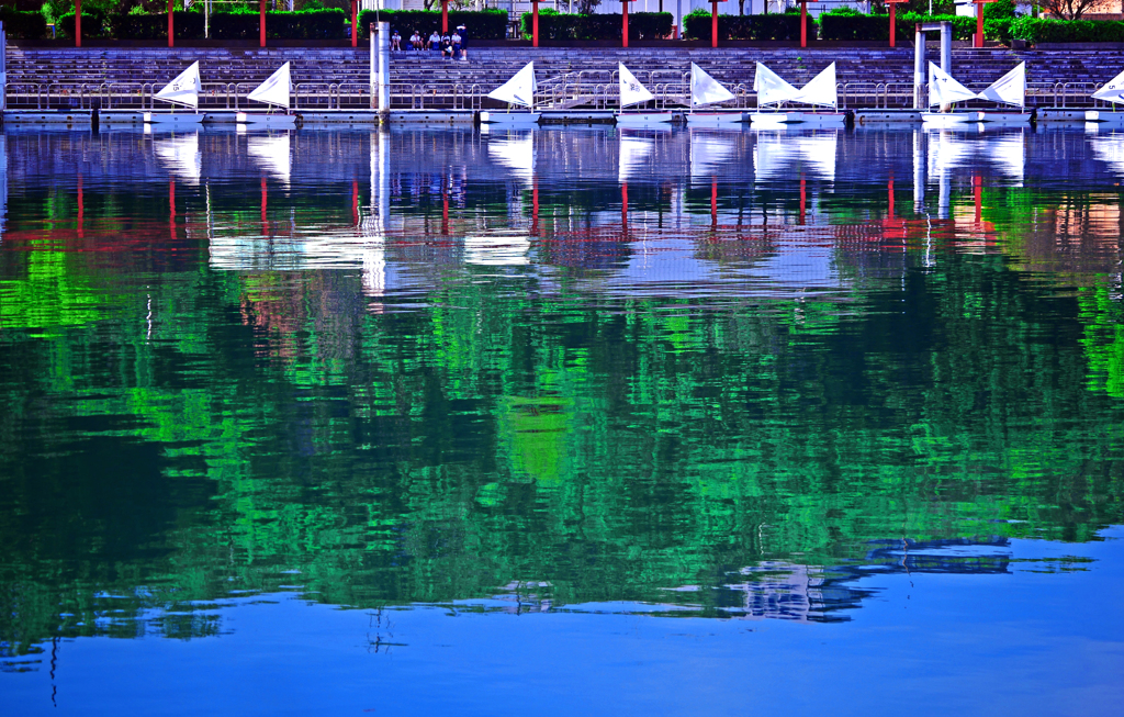 ヨットのある風景　P1400089zz