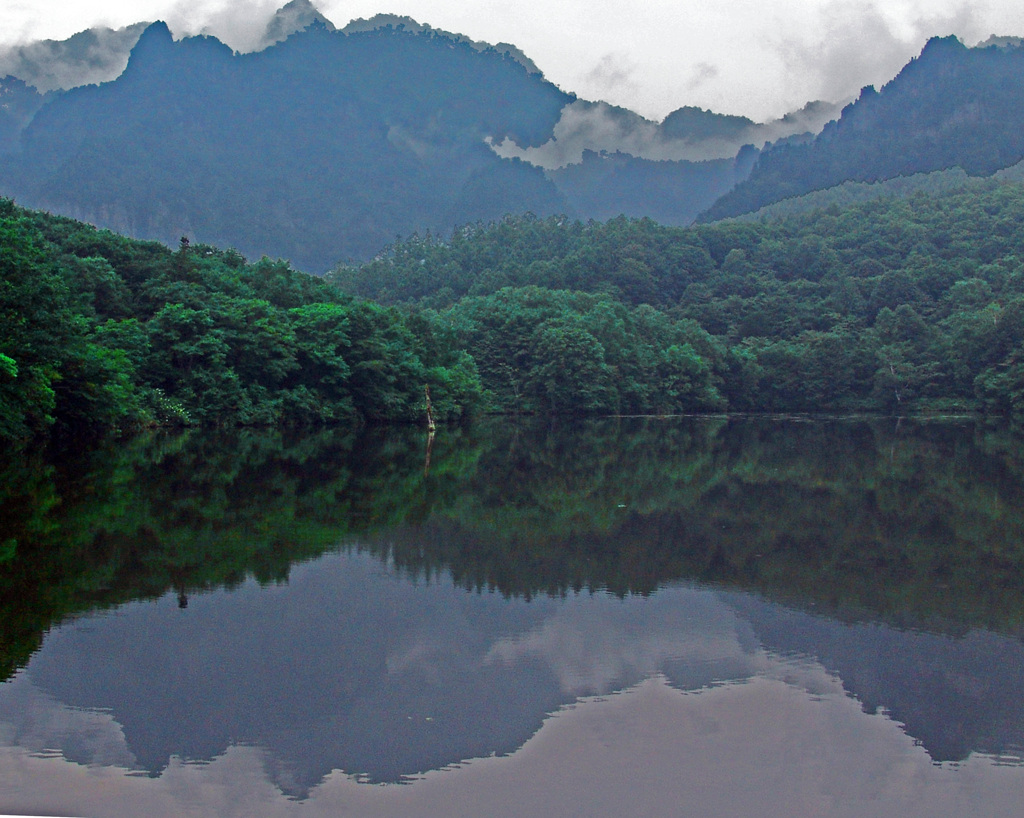 雲湧く戸隠連峰　DSC04621_1zz