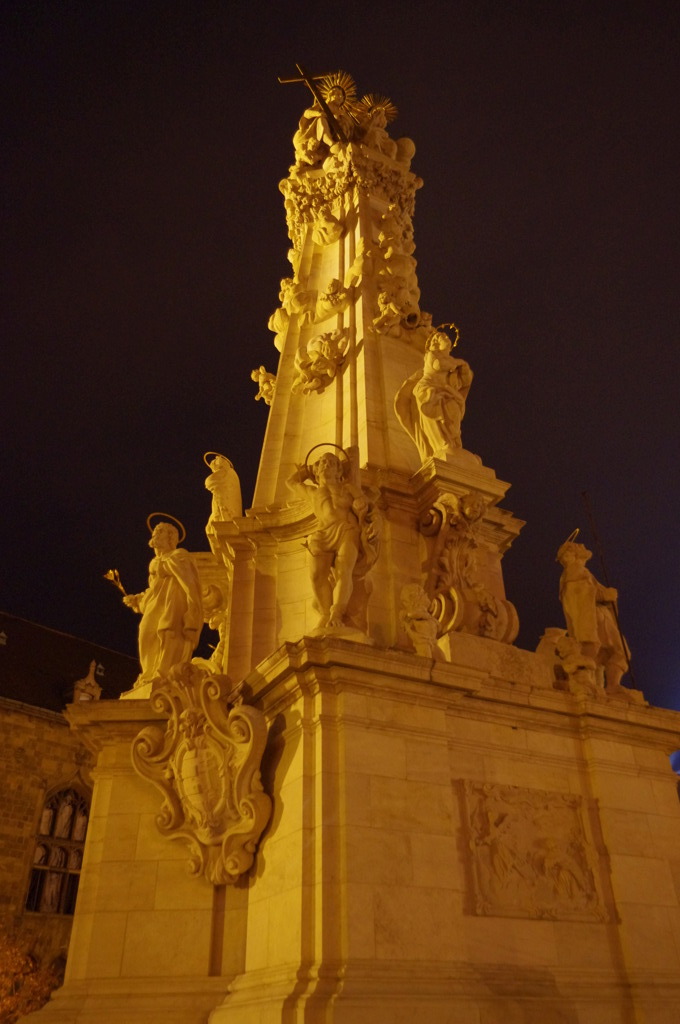 ペスト終息の祈りと感謝の像