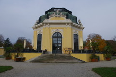 宮殿内のカフェ