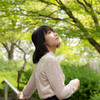 緑がいっぱいの公園で