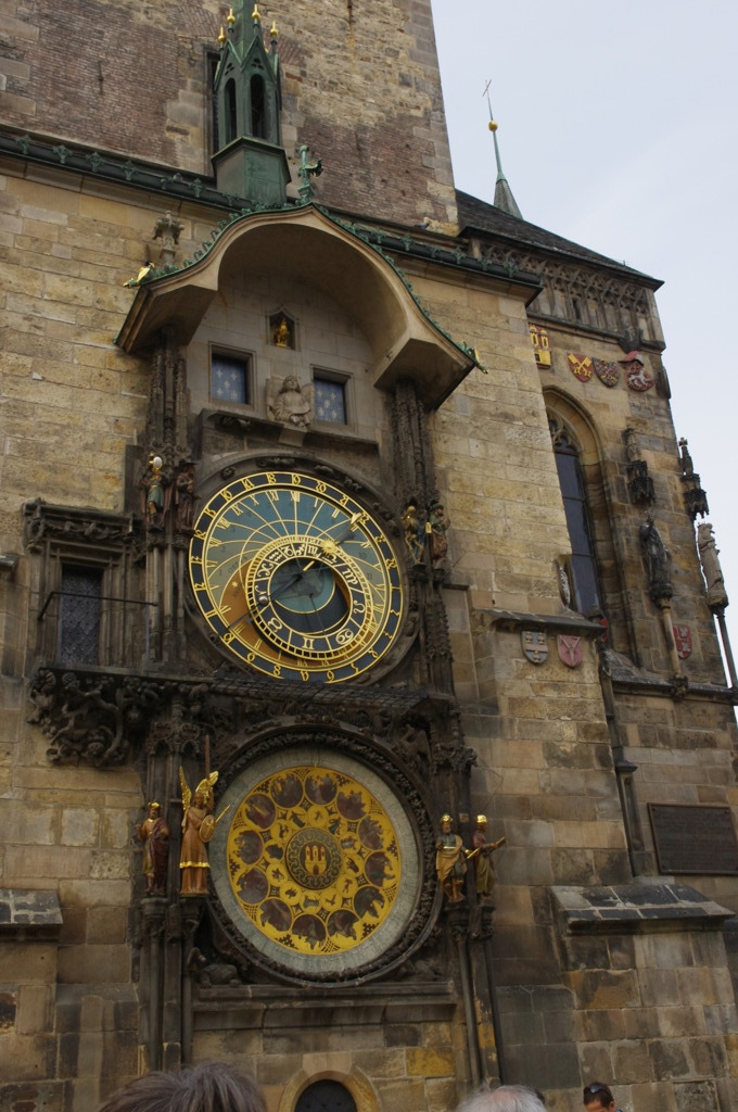 旧市庁舎の仕掛け時計