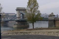 鎖橋とドナウ川