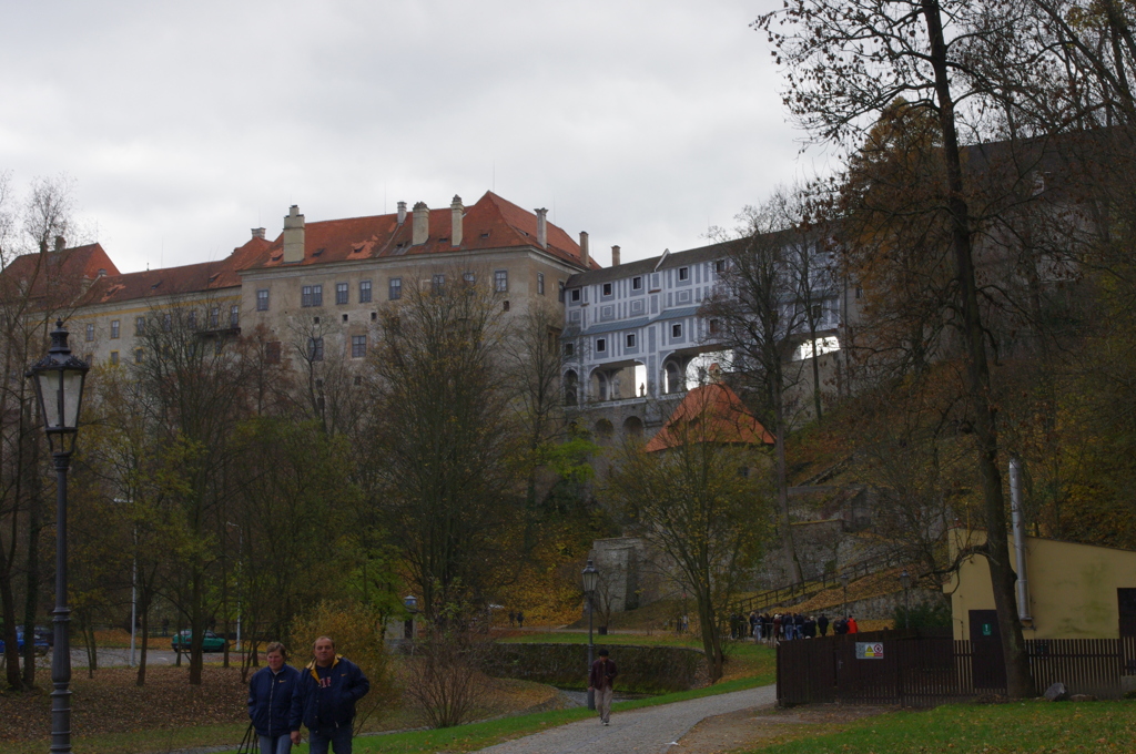 チェスキー・クルムロフ城へ