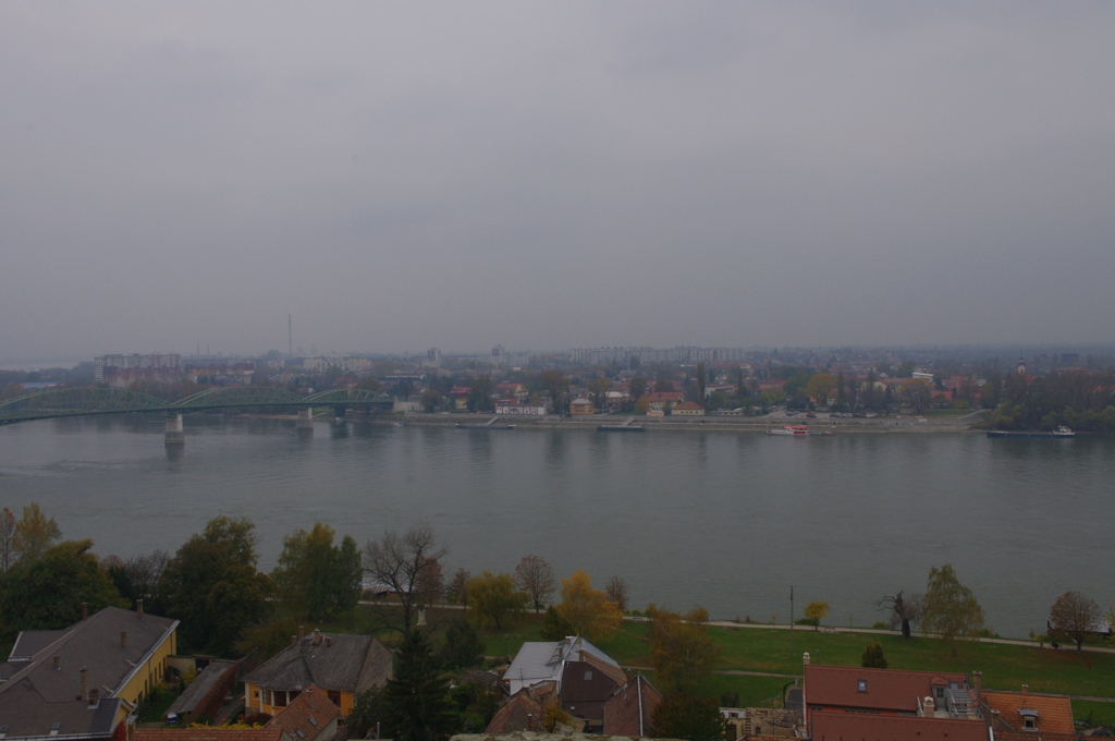 エステルゴム大聖堂からの眺望２