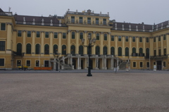 雨上がりの宮殿