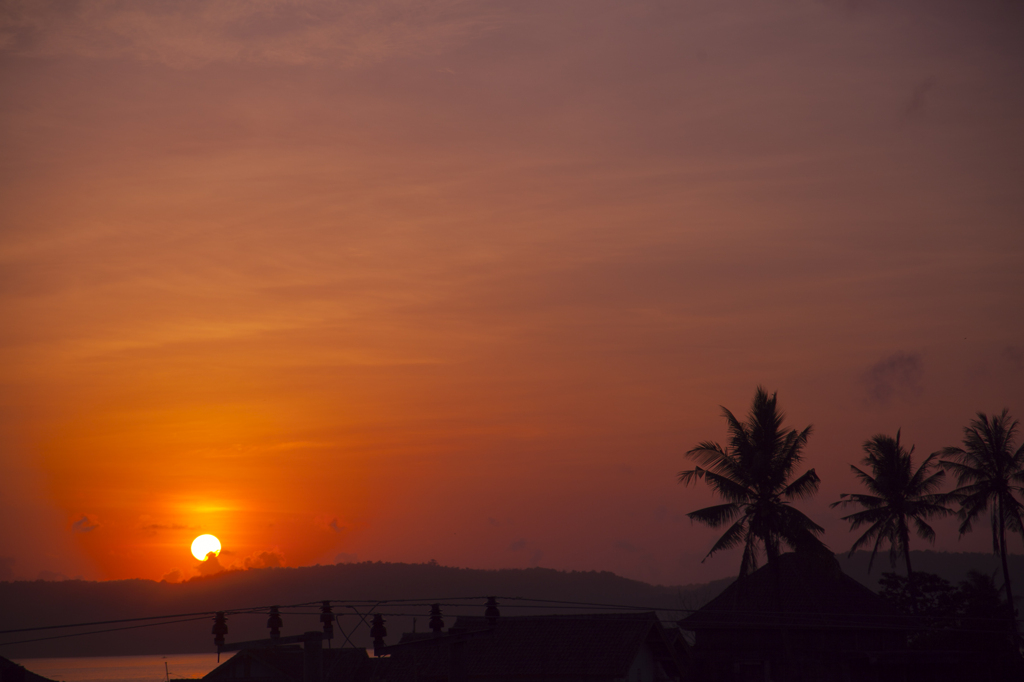 ロンボク島の朝日