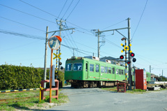 駅へ