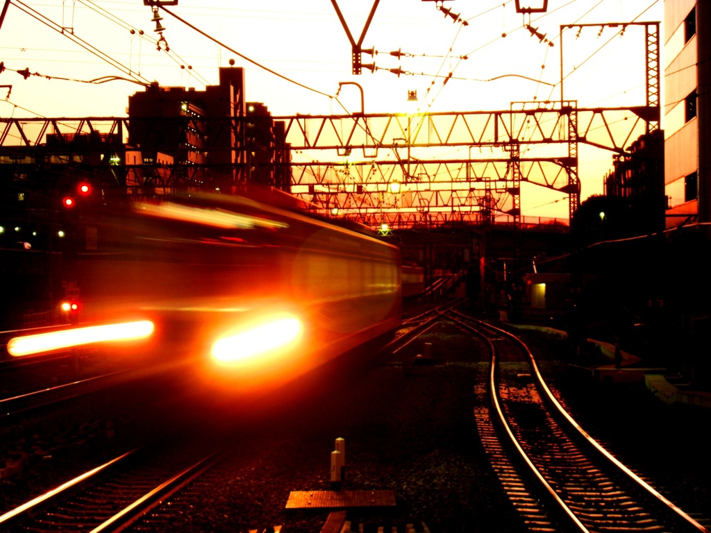 Trai→n