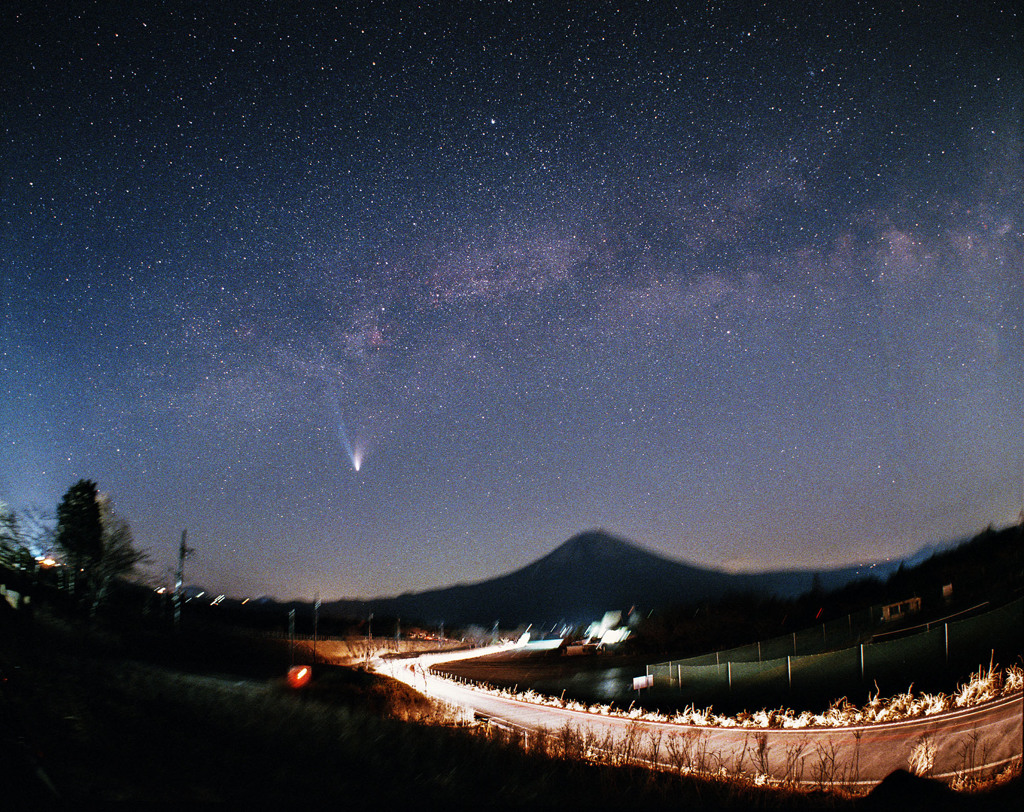 暁の大彗星