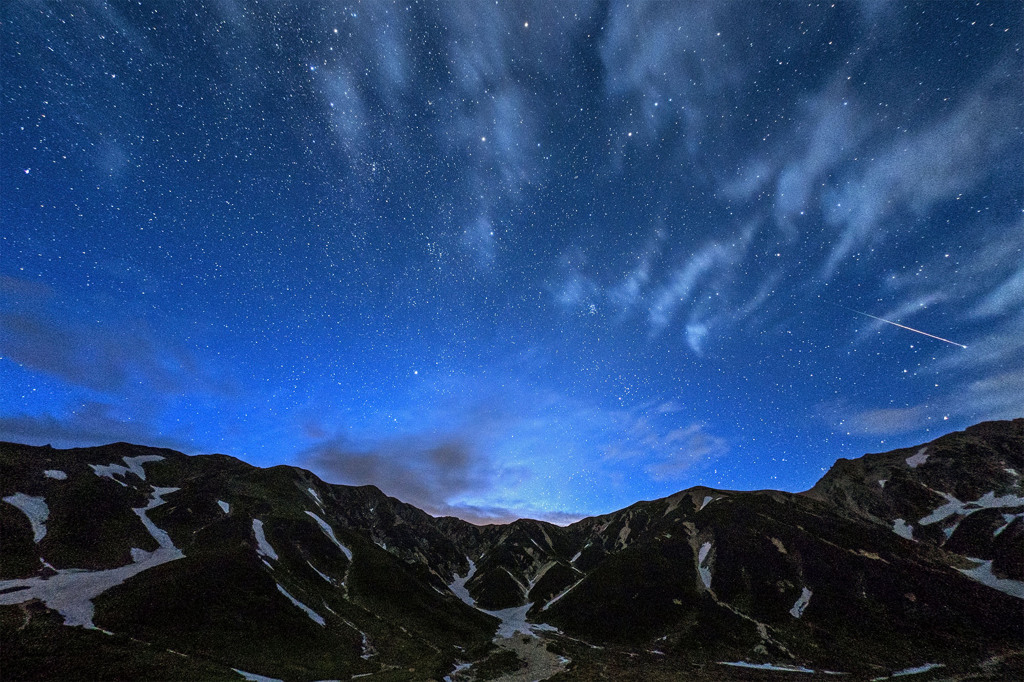 立山に墜ちる星