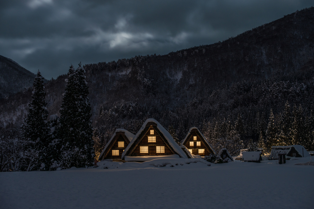 雪の白川郷