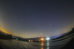 奥美濃大日岳に沈む冬の星座