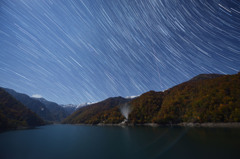月光の白水湖
