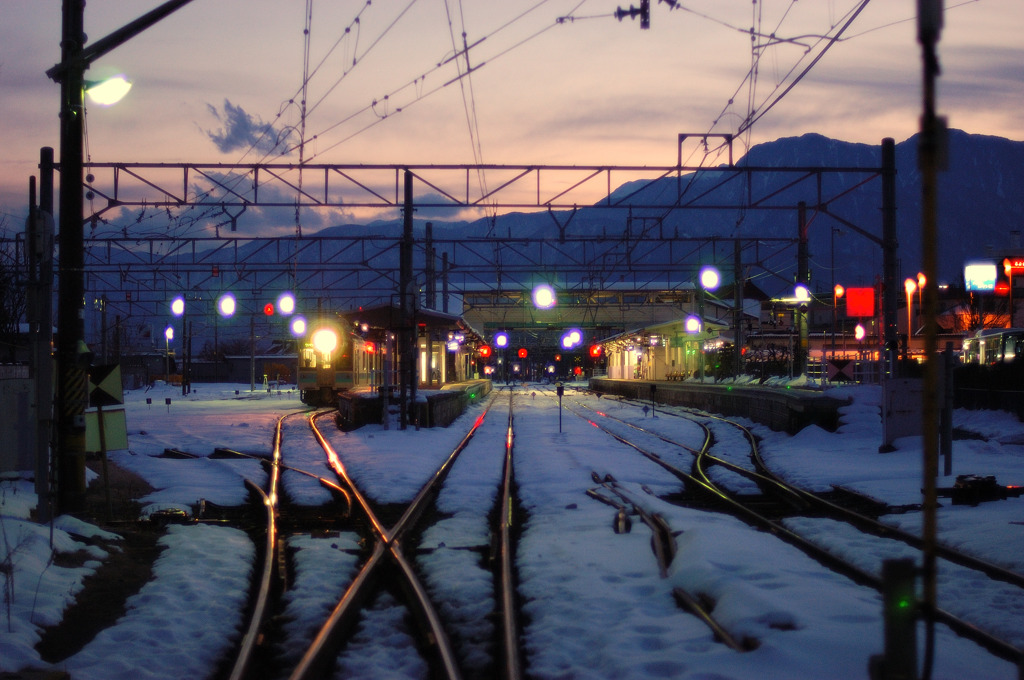 夕暮れの駅