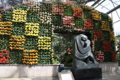 祈ってるやつ、表