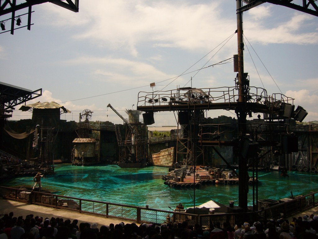 ウォーターワールド