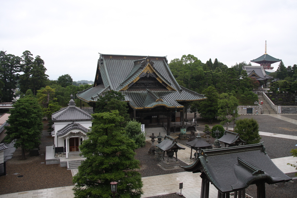 立派な建物