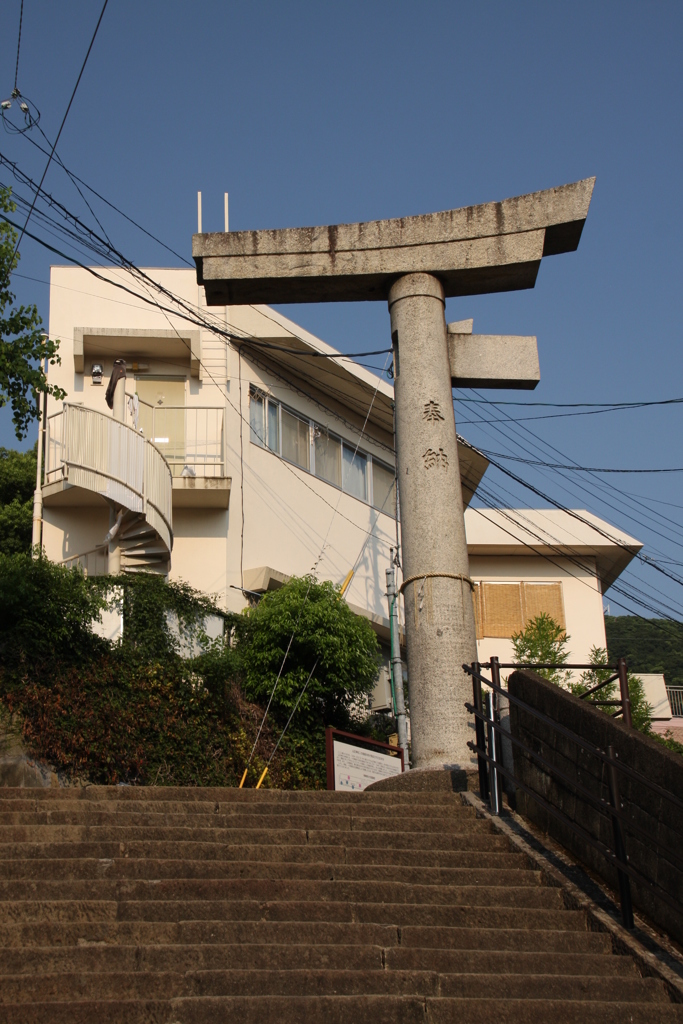 三本鳥居