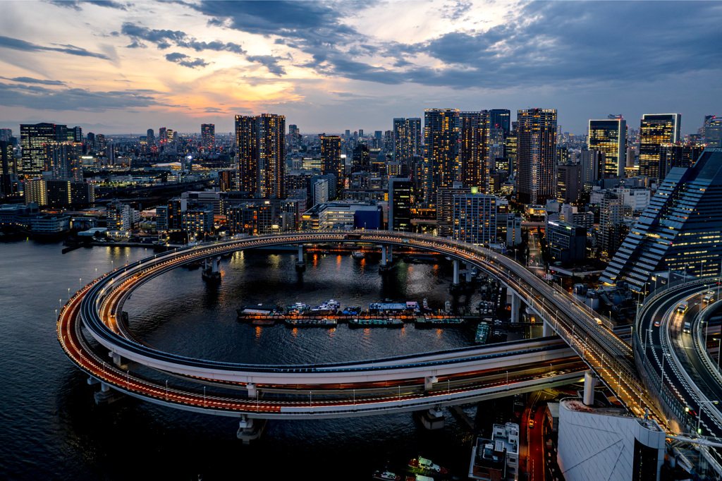 レインボーブリッジ ループ橋