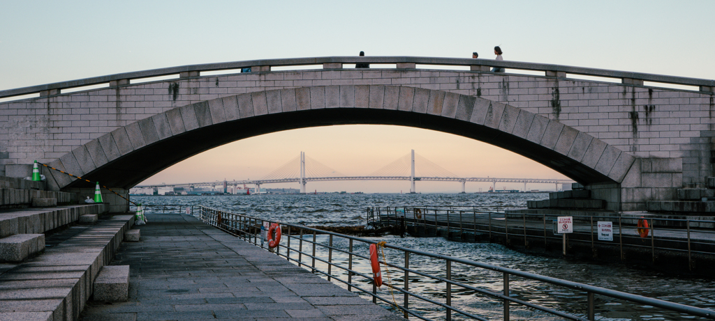臨港パーク アーチ橋