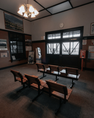 姨捨駅 待合室