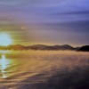 湖の夜明け