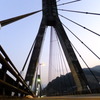 夕暮れの橋
