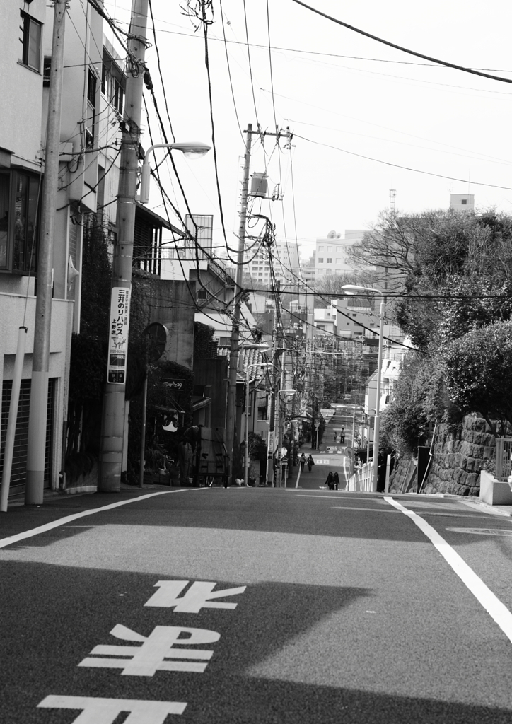坂の上から