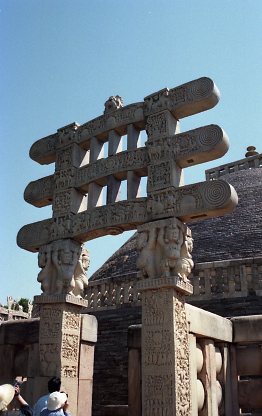 インド