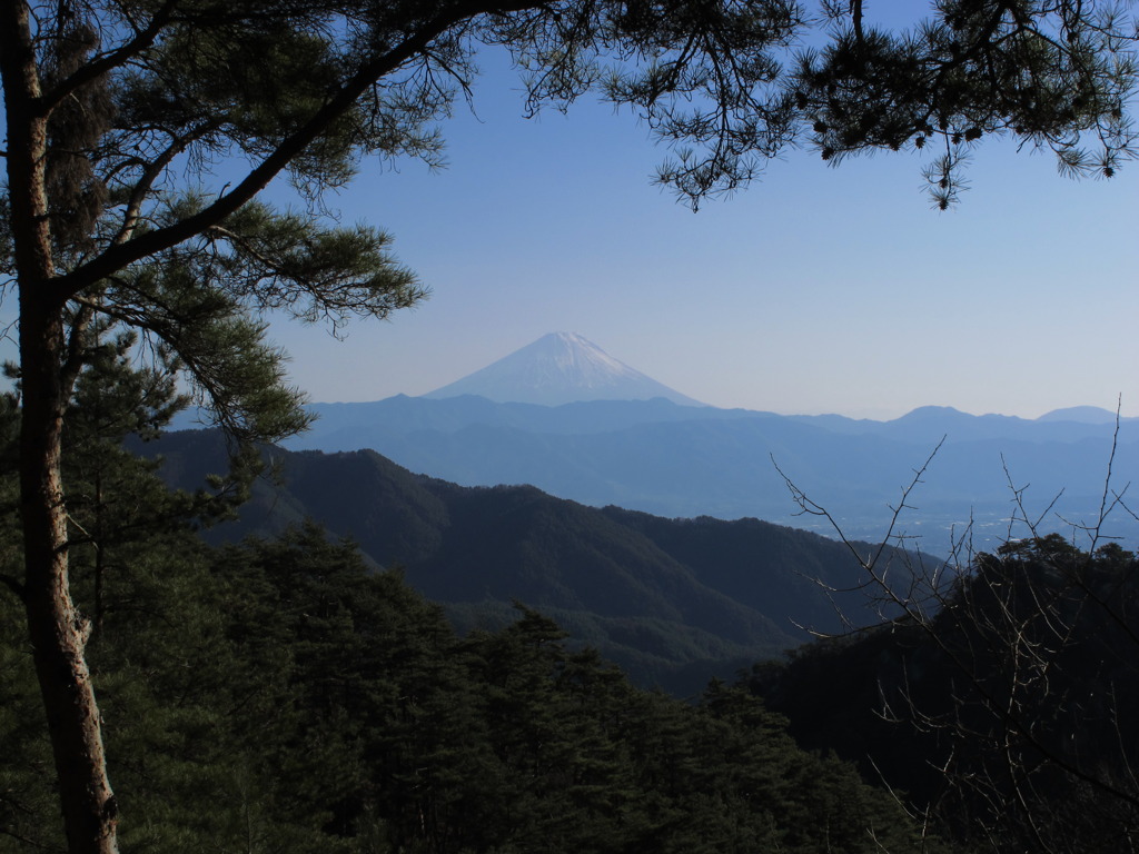 うっすら富士山