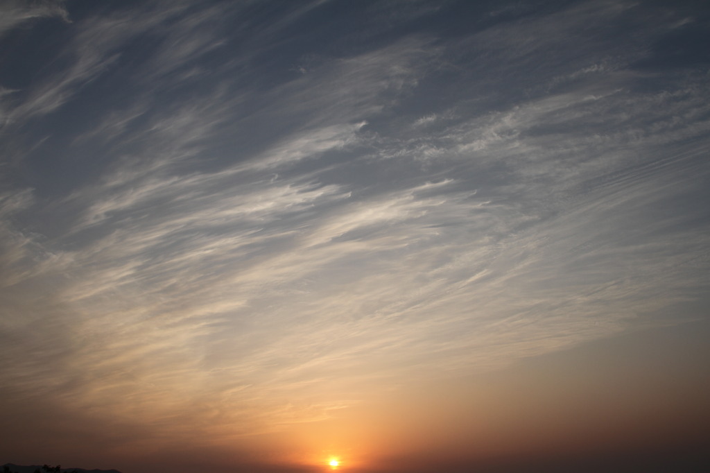 渦巻く雲