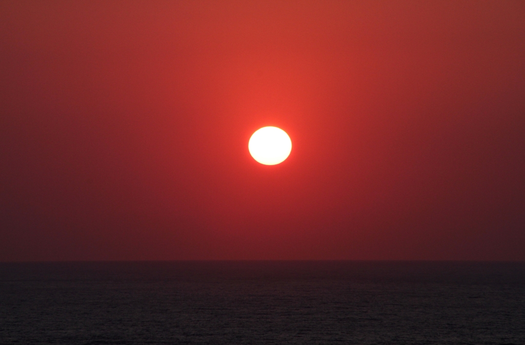 Ｒｅｄ the evening sun